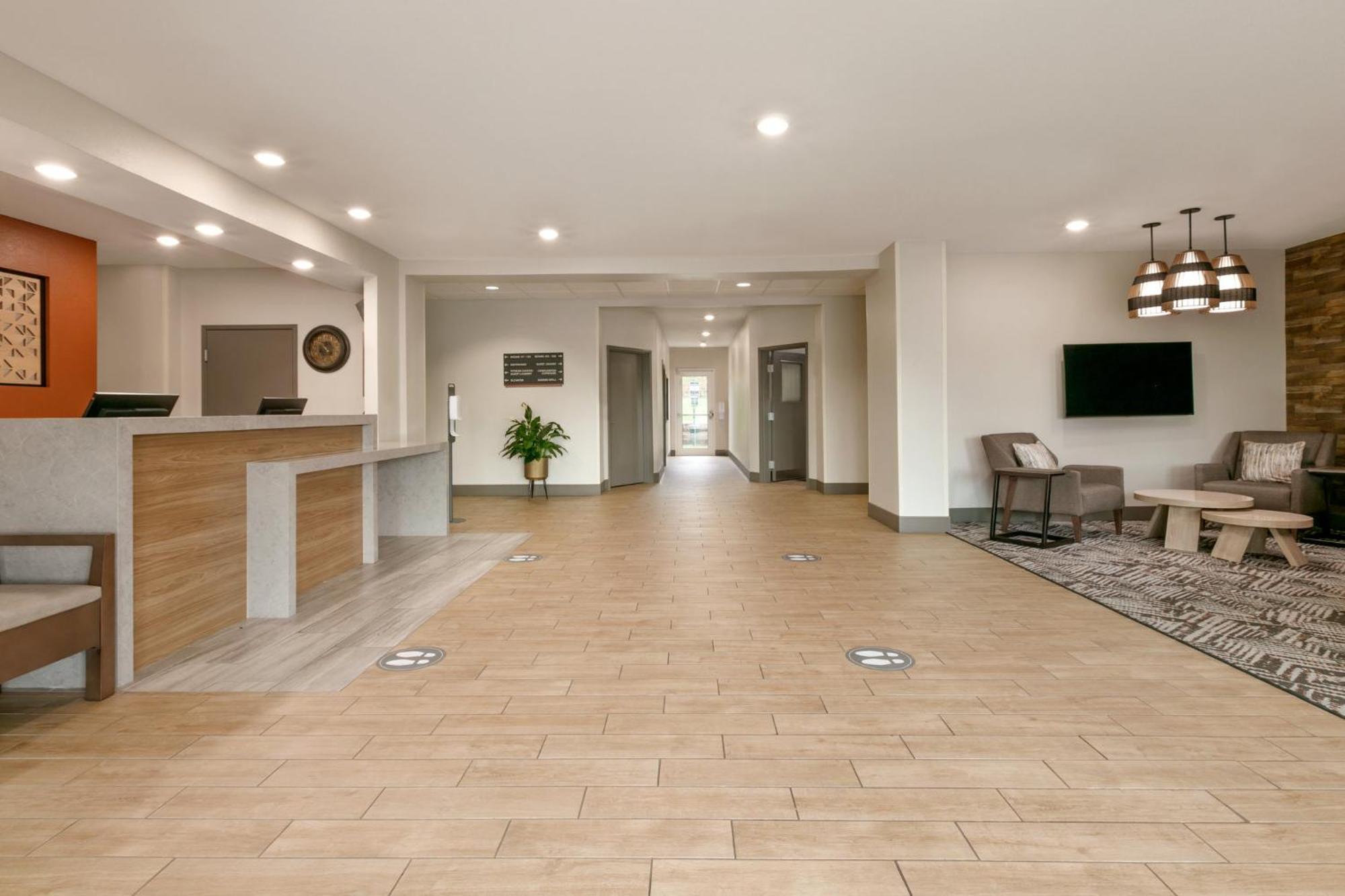 Candlewood Suites Kansas City Northeast By Ihg Exterior photo