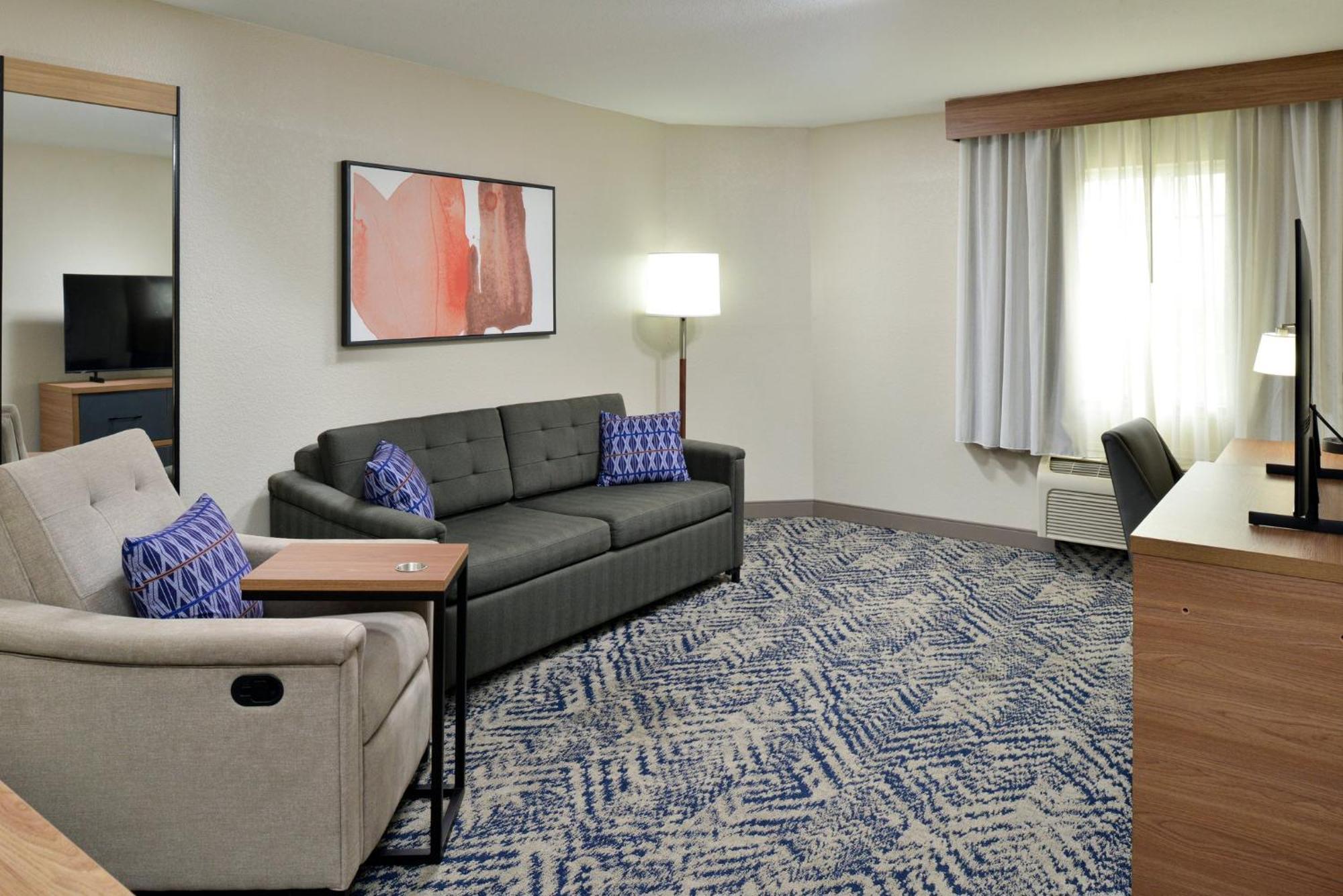 Candlewood Suites Kansas City Northeast By Ihg Exterior photo