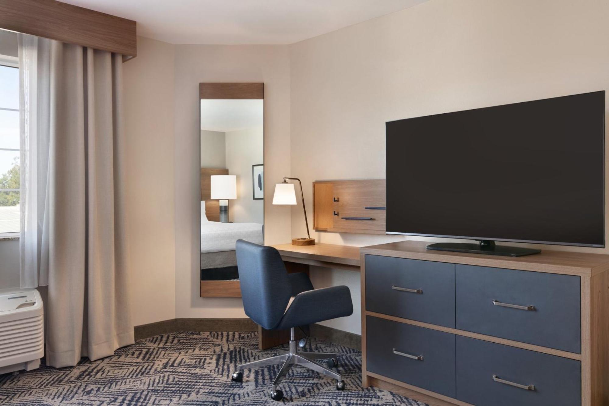 Candlewood Suites Kansas City Northeast By Ihg Exterior photo