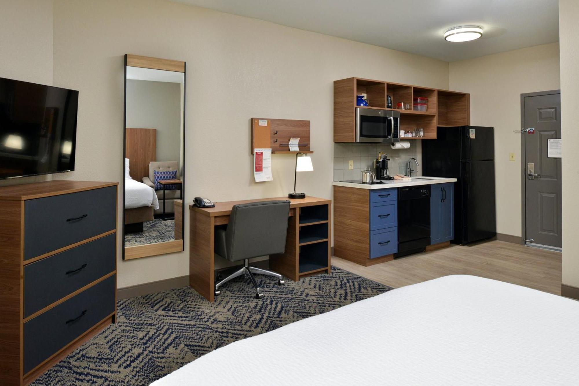 Candlewood Suites Kansas City Northeast By Ihg Exterior photo